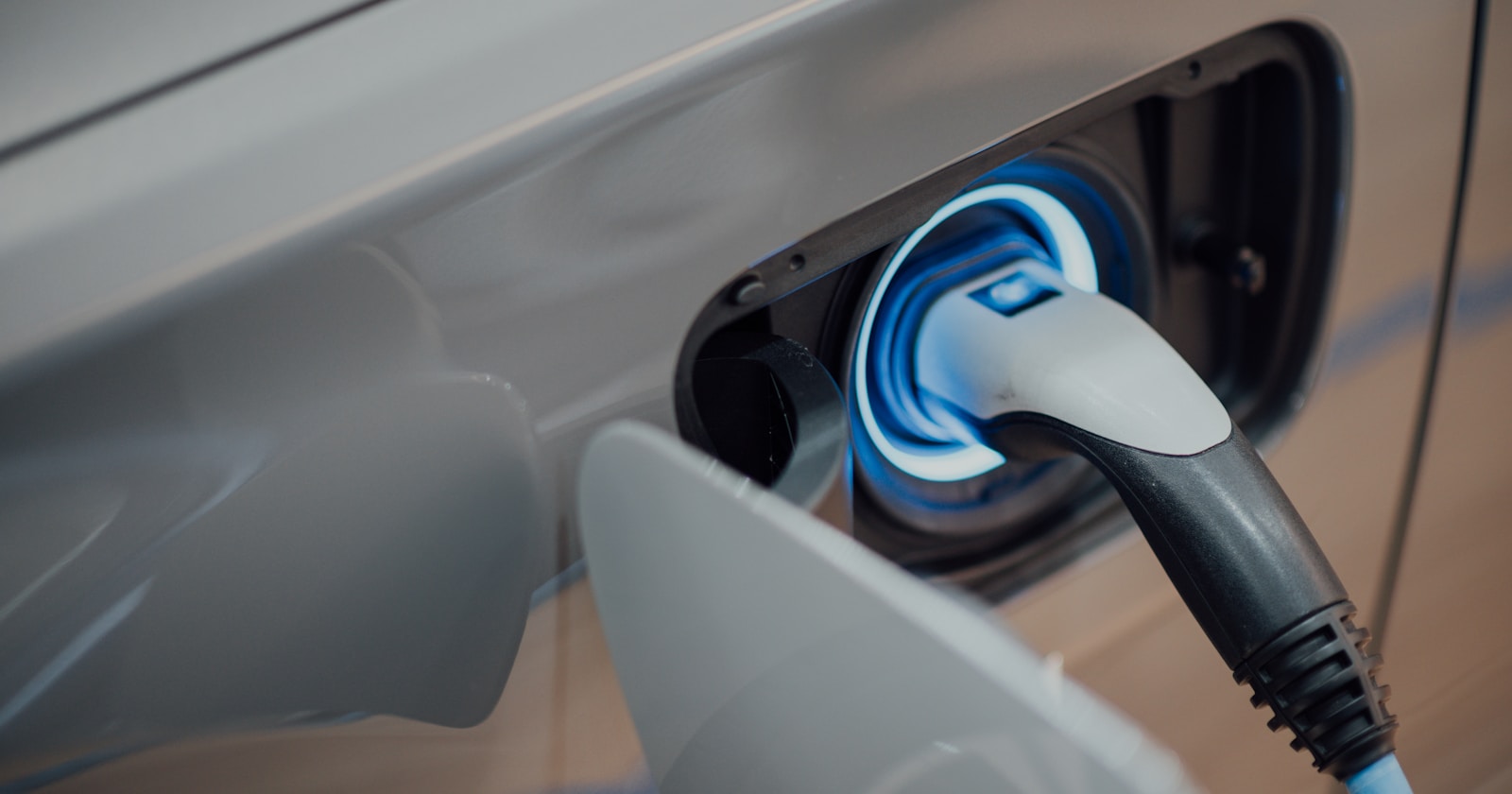 Complete Guide to Exporting Chinese EVs in 2026: Regulations, Costs & Best Practices